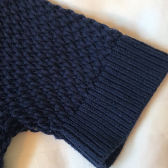 COPY - Club Monaco navy open knit shirt sleeve sweater - Picture 5 of 5